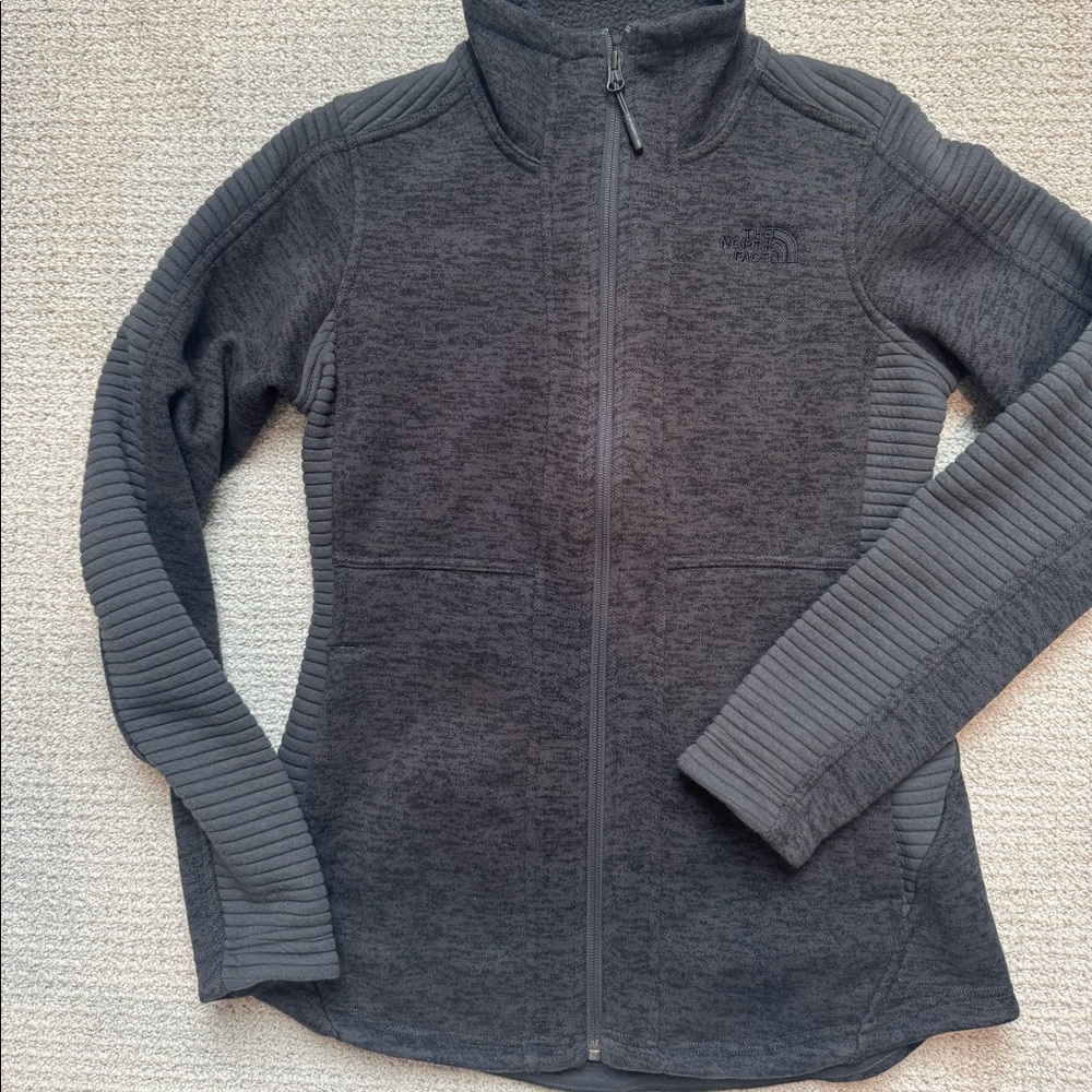 Women’s North Face fleece with full zip